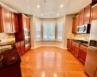 3322 Castleberry Village Drive - Photo Thumbnail 2