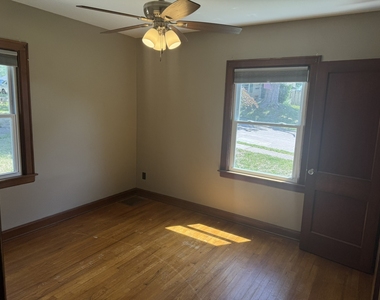 2608 Wilkes Avenue - Photo Thumbnail 4