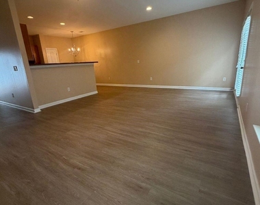 6959 Rogers Point - Photo Thumbnail 4