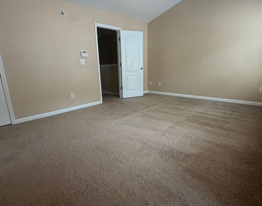 6959 Rogers Point - Photo Thumbnail 16
