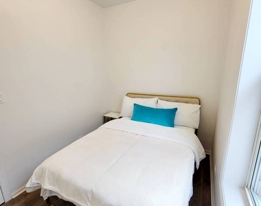 837 N Winchester Avenue - Photo Thumbnail 6