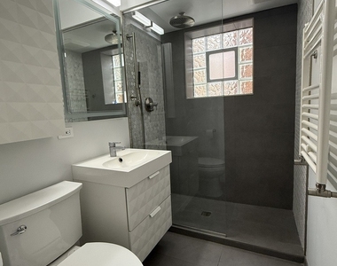 1044 Ontario Street - Photo Thumbnail 15