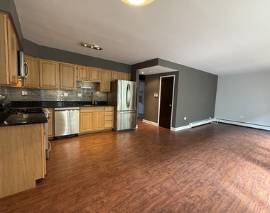 1044 Ontario Street - Photo Thumbnail 2