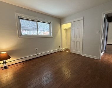 1044 Ontario Street - Photo Thumbnail 11