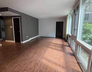 1044 Ontario Street - Photo Thumbnail 5