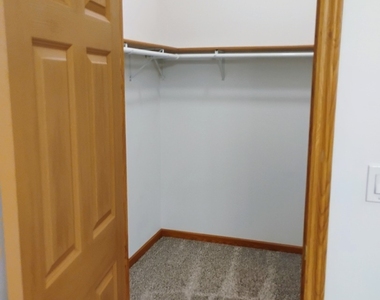 397 Alles Avenue - Photo Thumbnail 13