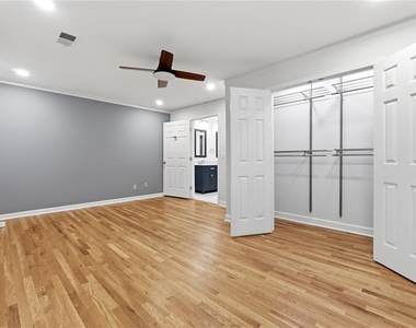 3731 Dunwoody Club Drive - Photo Thumbnail 11
