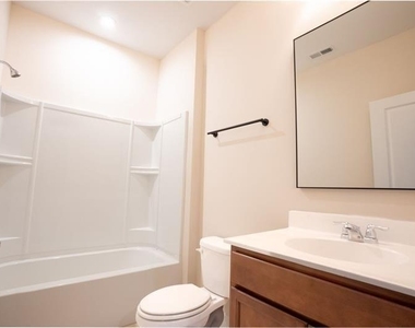1059 Caruso Drive - Photo Thumbnail 12