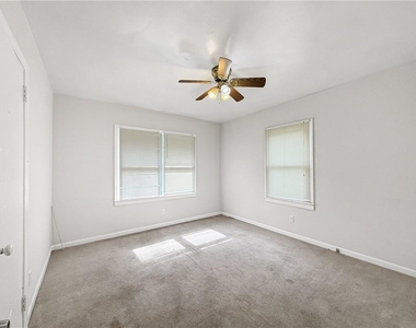 1668 Laurelwood Drive Sw - Photo Thumbnail 12
