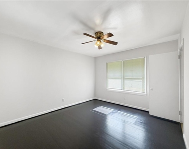 1668 Laurelwood Drive Sw - Photo Thumbnail 11