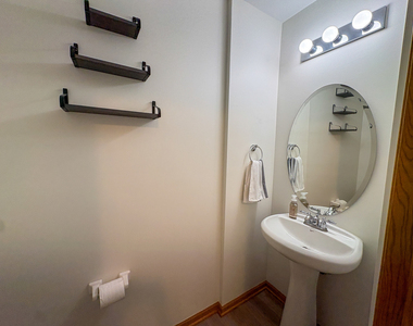 1453 Millbrook Drive - Photo Thumbnail 5