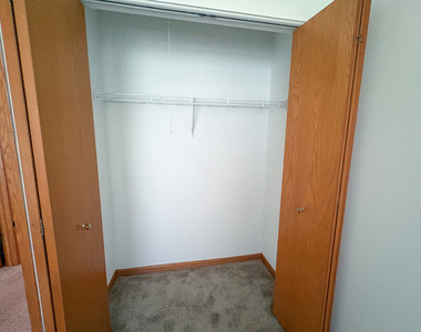 1453 Millbrook Drive - Photo Thumbnail 17