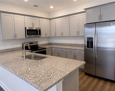 153 Towne Villas Drive - Photo Thumbnail 4