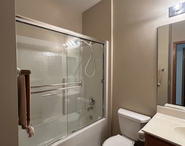 13215 Michigan Avenue - Photo Thumbnail 7