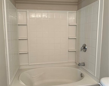 1492 Liberty Parkway Nw - Photo Thumbnail 13
