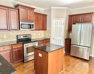 1492 Liberty Parkway Nw - Photo Thumbnail 6