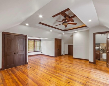 327 Adams Street - Photo Thumbnail 25