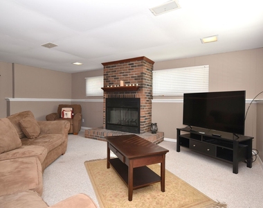 861 S Hawthorne Avenue - Photo Thumbnail 26