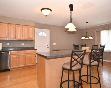 861 S Hawthorne Avenue - Photo Thumbnail 21