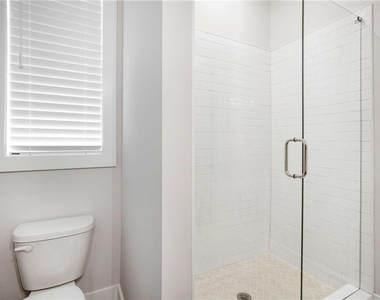 1293 Longreen Terrace Nw - Photo Thumbnail 17