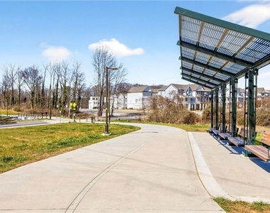 1293 Longreen Terrace Nw - Photo Thumbnail 23