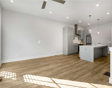 1293 Longreen Terrace Nw - Photo Thumbnail 8