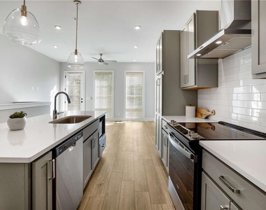 1293 Longreen Terrace Nw - Photo Thumbnail 7
