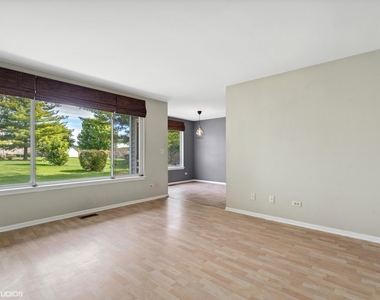 310 Wethington Drive - Photo Thumbnail 2