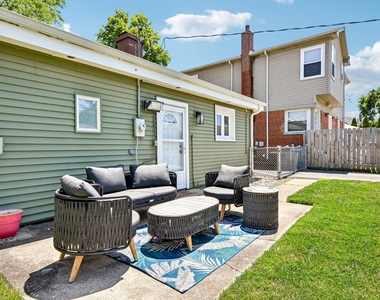 728 N Kennicott Avenue - Photo Thumbnail 12