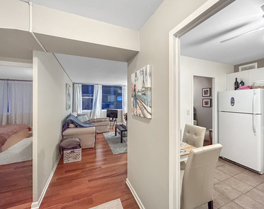 6301 N Sheridan Road - Photo Thumbnail 1