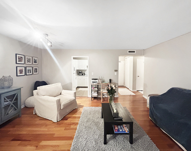 6301 N Sheridan Road - Photo Thumbnail 7