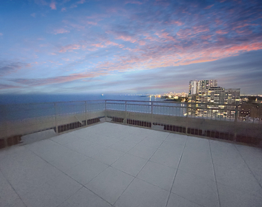 6301 N Sheridan Road - Photo Thumbnail 13