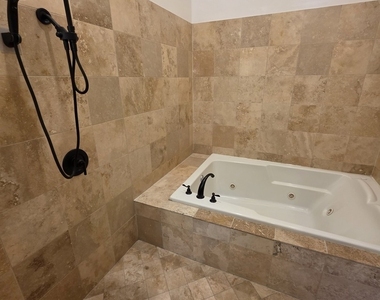 1547 N Milwaukee Avenue - Photo Thumbnail 15