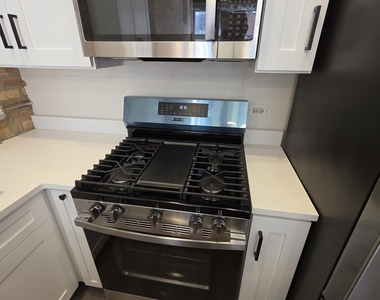 1547 N Milwaukee Avenue - Photo Thumbnail 3