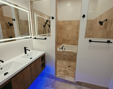 1547 N Milwaukee Avenue - Photo Thumbnail 16