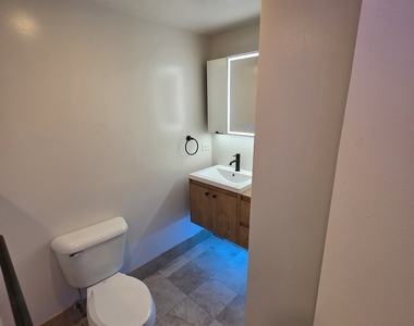1547 N Milwaukee Avenue - Photo Thumbnail 6
