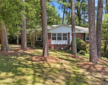 1111 N Valley Drive - Photo Thumbnail 1