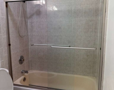 136 Brookwood Court - Photo Thumbnail 17