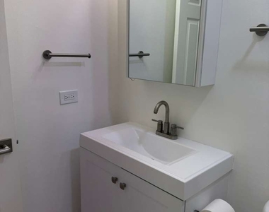 136 Brookwood Court - Photo Thumbnail 14