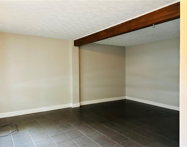 4309 Lehaven Circle - Photo Thumbnail 3