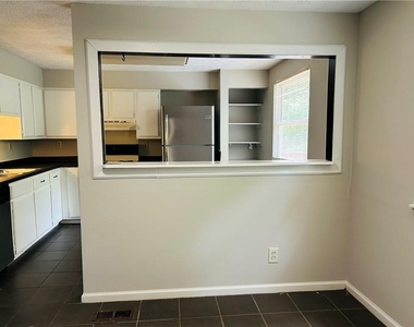 4309 Lehaven Circle - Photo Thumbnail 7