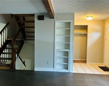 4309 Lehaven Circle - Photo Thumbnail 5