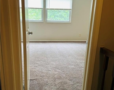 4309 Lehaven Circle - Photo Thumbnail 15