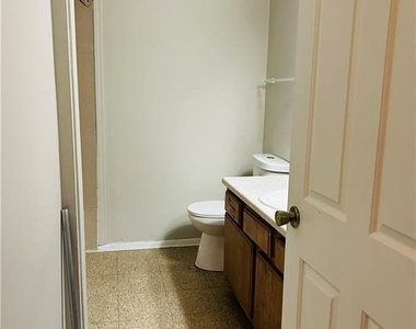 4309 Lehaven Circle - Photo Thumbnail 14