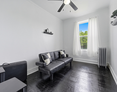 7000 S Paxton Avenue - Photo Thumbnail 6