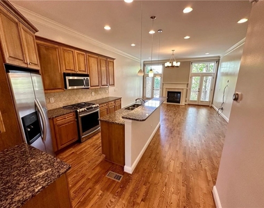 1615 Rivers Edge Trail Ne - Photo Thumbnail 6