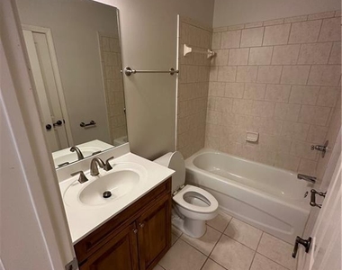 1615 Rivers Edge Trail Ne - Photo Thumbnail 17