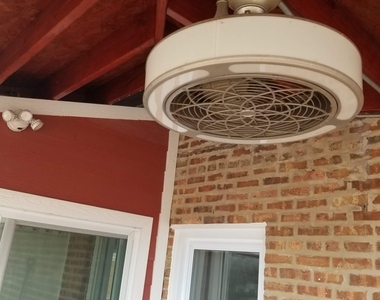 2315 N Merrimac Avenue - Photo Thumbnail 44