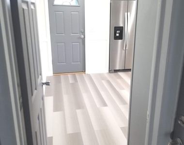 2315 N Merrimac Avenue - Photo Thumbnail 17