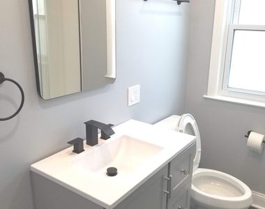 2315 N Merrimac Avenue - Photo Thumbnail 48